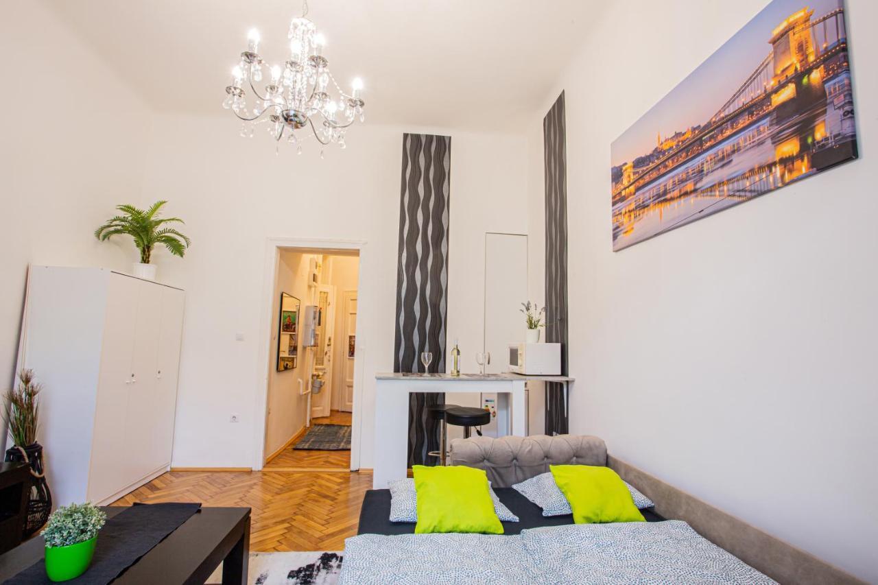 Apartment Vaci Street