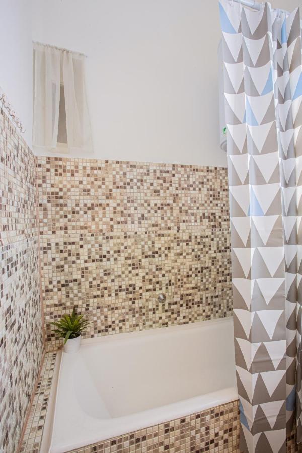 Vaci Street Apartment *